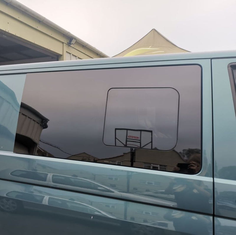 VW Transporter with flush sliding side window